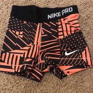nike pro shorts!!
